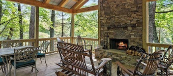 Wildwood Mountain Cottage | Covered Deck and Wood Burning Fireplace *INTRODUCTORY DISCOUNT*