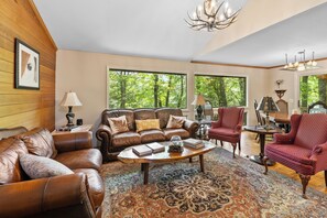 TV, fireplace - Wildwood Mountain Cottage | Covered Deck and Wood Burning Fireplace (Highlands)