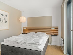 3 bedrooms, Internet