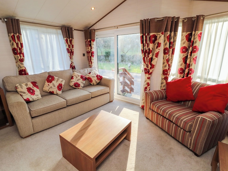 Lodge 4, Family Friendly, With A Garden In Silverdale - Lancashire