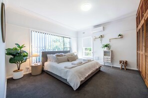 3 bedrooms, iron/ironing board, travel crib, WiFi