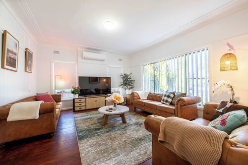The Palmer Cove - Stylish, Central