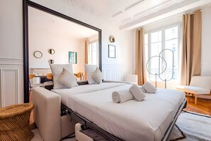2 bedrooms, iron/ironing board, WiFi, bed sheets