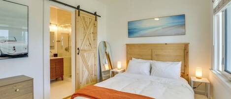 1 bedroom, desk, iron/ironing board, internet