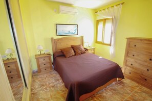 3 chambres, bureau, fer et planche à repasser, Wi-Fi