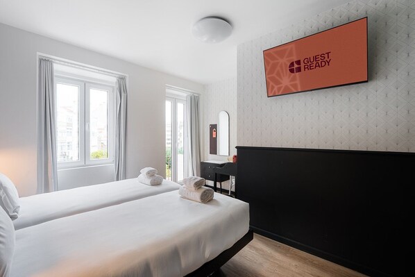 1 chambre, bureau, accès à Internet, literie fournie