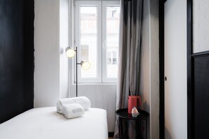 1 Schlafzimmer, Schreibtisch, Internetzugang, Bettwäsche