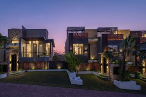 Exterior - Modern Private Pool Villa 8E, 10min Melasti Beach (pecatu)