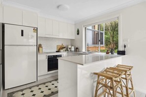 Fridge, microwave, oven, stovetop