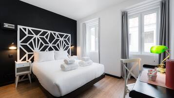 1 dormitorio, escritorio, Internet y ropa de cama