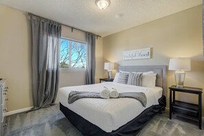 6 chambres, fer et planche à repasser, lit parapluie, Wi-Fi