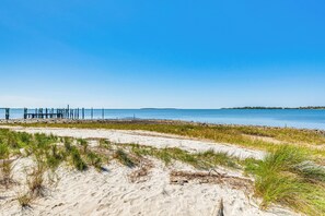 Nær stranden