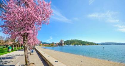 Huge Family Home In CDA With Game Room