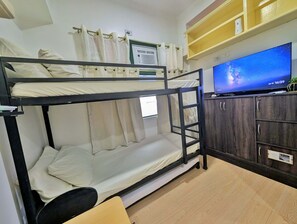 1 bedroom, iron/ironing board, WiFi, bed sheets