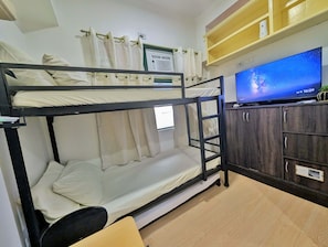 1 bedroom, iron/ironing board, WiFi, bed sheets