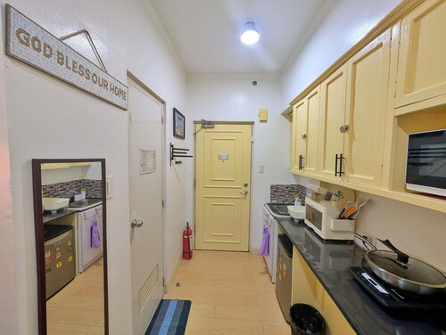 Studio Unit at the Center of Alabang