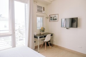 1 bedroom, iron/ironing board, Internet, bed sheets