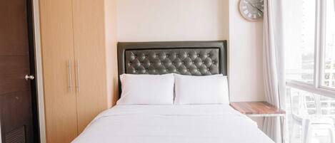 1 dormitorio, tabla de planchar con plancha, Internet y ropa de cama