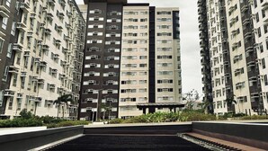 Unclassified image, 3 of 20, button - The Ultimate City Daydream (Iloilo City)