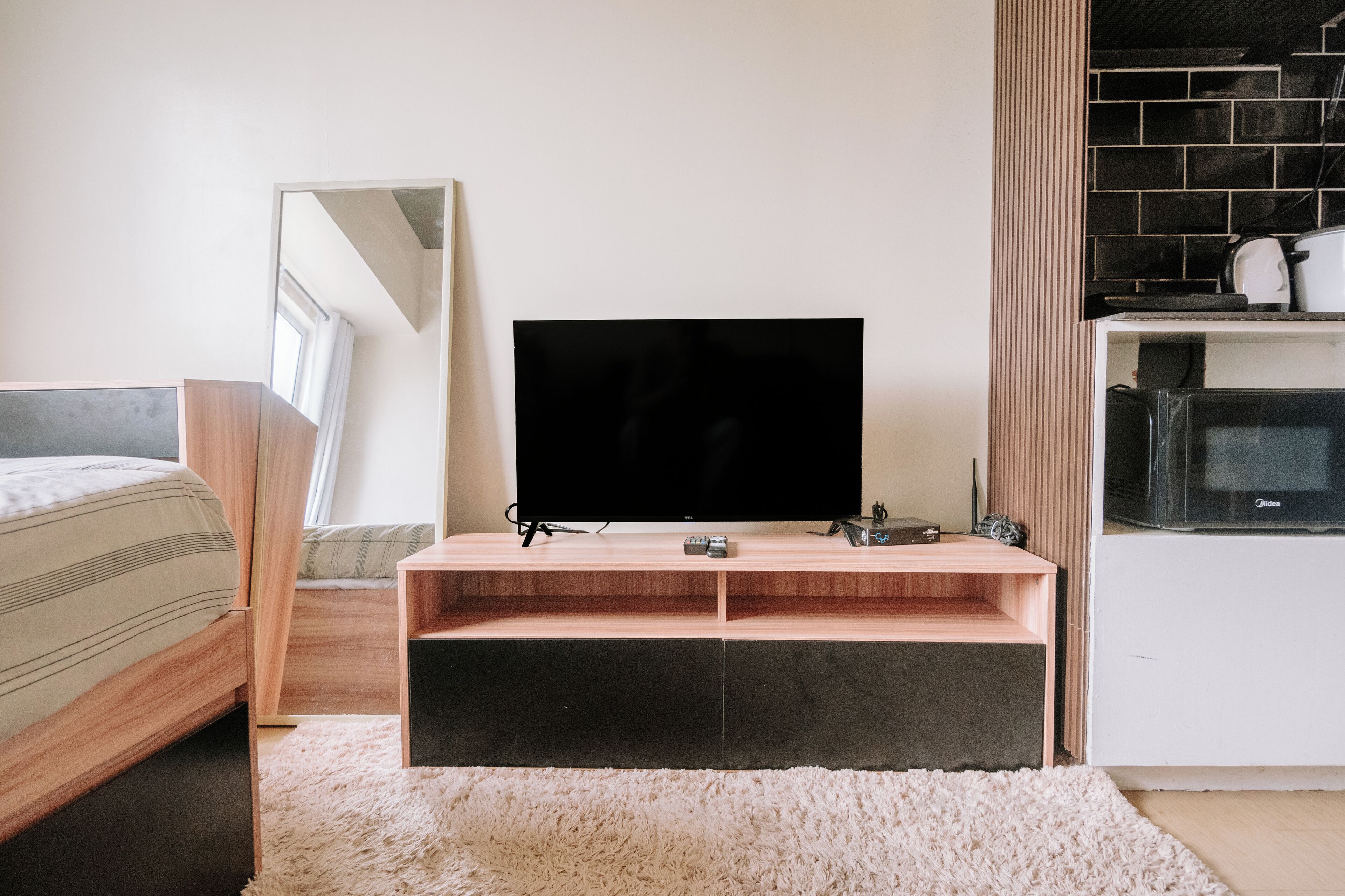 1 多间卧室、熨斗/熨衣板、上网接入、床单