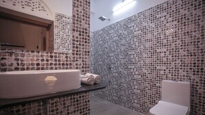 Luxury Double Room, 1 King Bed, Private Bathroom, Ground Floor | Bathroom - Prem Niwas a Heritage Hotel & Homestay  (Udaipur)