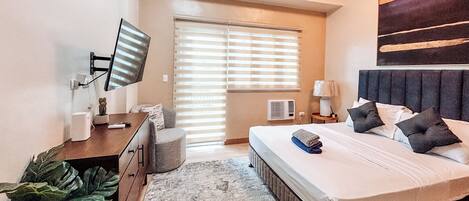 1 habitación, tabla de planchar con plancha, internet y ropa de cama