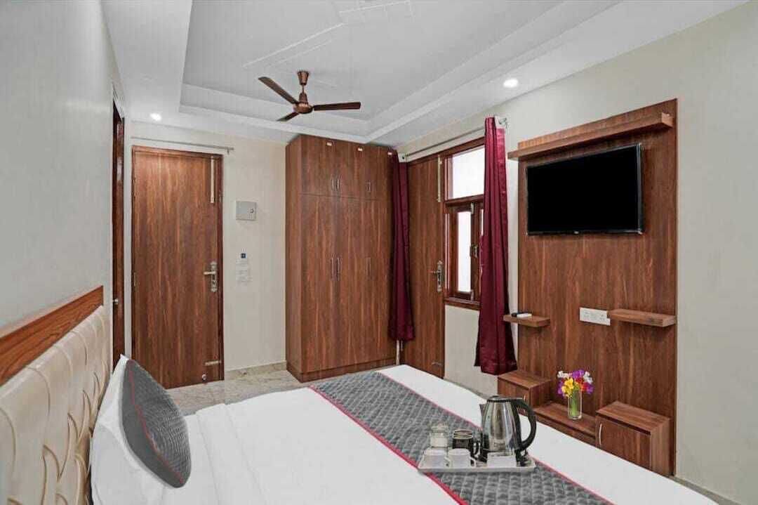 Deluxe Double or Twin Room, Balcony, City View | Premium bedding, memory-foam beds, laptop workspace, soundproofing