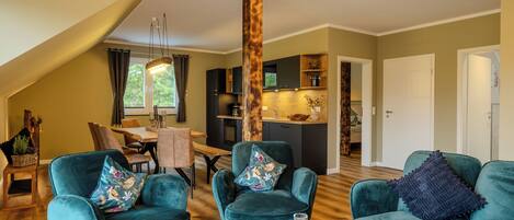 Smart TV, music library