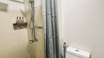 Shower, towels