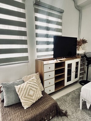 1 habitación, tabla de planchar con plancha, wifi y ropa de cama 