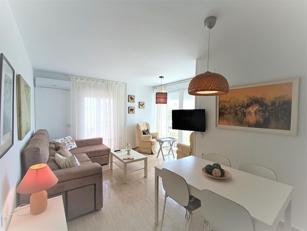 2 bedrooms