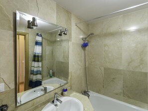 House, Smoking | 3 bedrooms