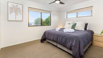 3 soverom, strykejern/-brett, reiseseng for barn og wi-fi