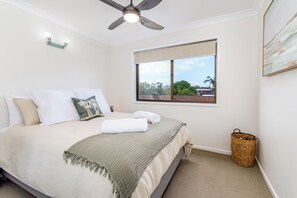 3 bedrooms, iron/ironing board, travel crib, WiFi