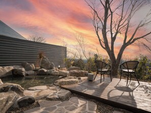 [Kirishimagawa] Twinroom with open-air bath,sauna,water bath, Non Smoking | Terrace/patio