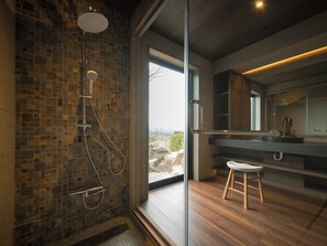 [Kareigawa] 4beds with open-air bath, Non Smoking | Bathroom | Separate tub and shower, spring water tub, free toiletries, hair dryer - Kirinosato (Kirishima)
