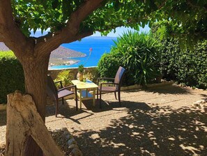 Apartment, Patio, Garden View | Outdoor dining - Seaview Appartment With Infinity Pool & Kitchen (Ierapetra)