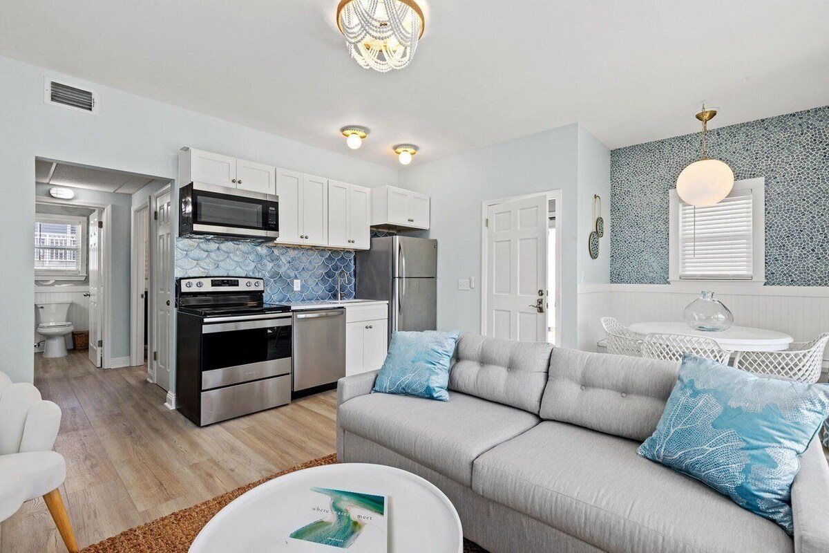 Photo 8 of 69 Crystal Beach Drive #7B! Luxury Beach Cottage!