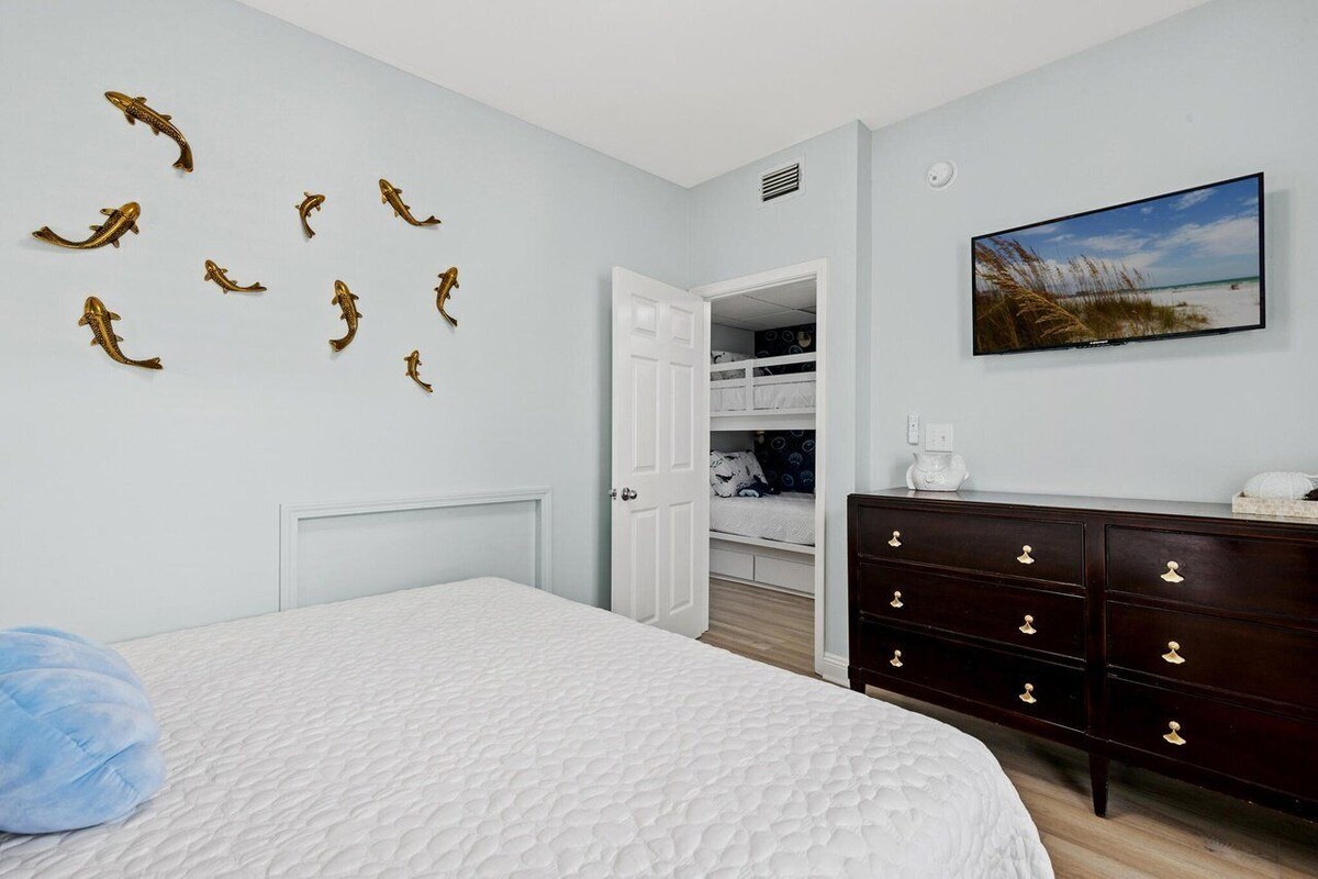 Photo 12 of 69 Crystal Beach Drive #7B! Luxury Beach Cottage!