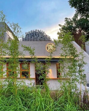 View from property - JL Boutique Hotel shanghai Tian An 1000Trees. Jing'an Temple changshou Road Store (Shanghai)