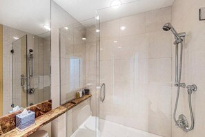 Shower, hair dryer - Stellar Views- Easy Trail and Lift Access-3 Bed/Bath Townhome-Free Transportation (Mountain Village)