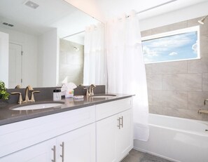Exterior - Storey Lake Resort, Private Pool, Near Famous Attractions!! (Kissimmee)