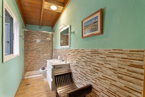Shower, towels