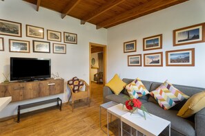 TV - Casa Carlos – Sea View – SilboHolidays (La Gomera)