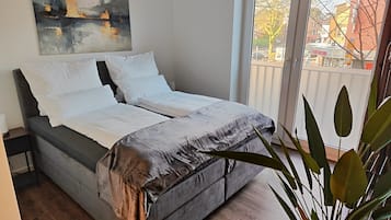 3 quartos, ferros/tábuas de passar roupa, Wi-Fi, roupa de cama