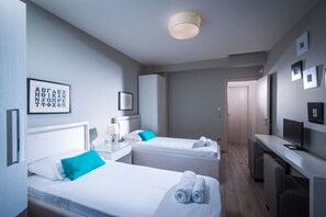 Fer et planche à repasser, accès au Wi-Fi (inclus), literie fournie