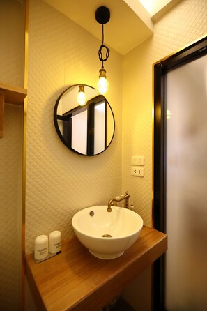 Bathroom - Poshtel Haven (Chiang Mai)
