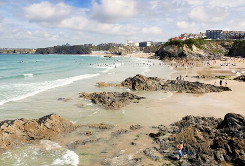 8 Spinnakers, a charming two-bedroom apartment located in Pentire