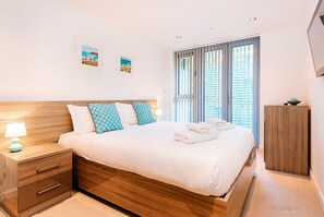 2 makuuhuonetta, silitysrauta/-lauta, Wi-Fi, vuodevaatteet