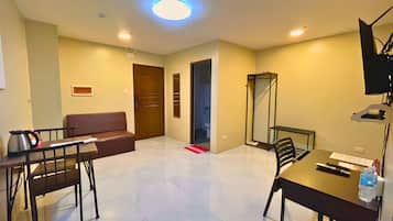 Suite | Living area | TV
